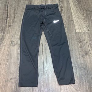 Nike dri-fit crop leggings size medium
